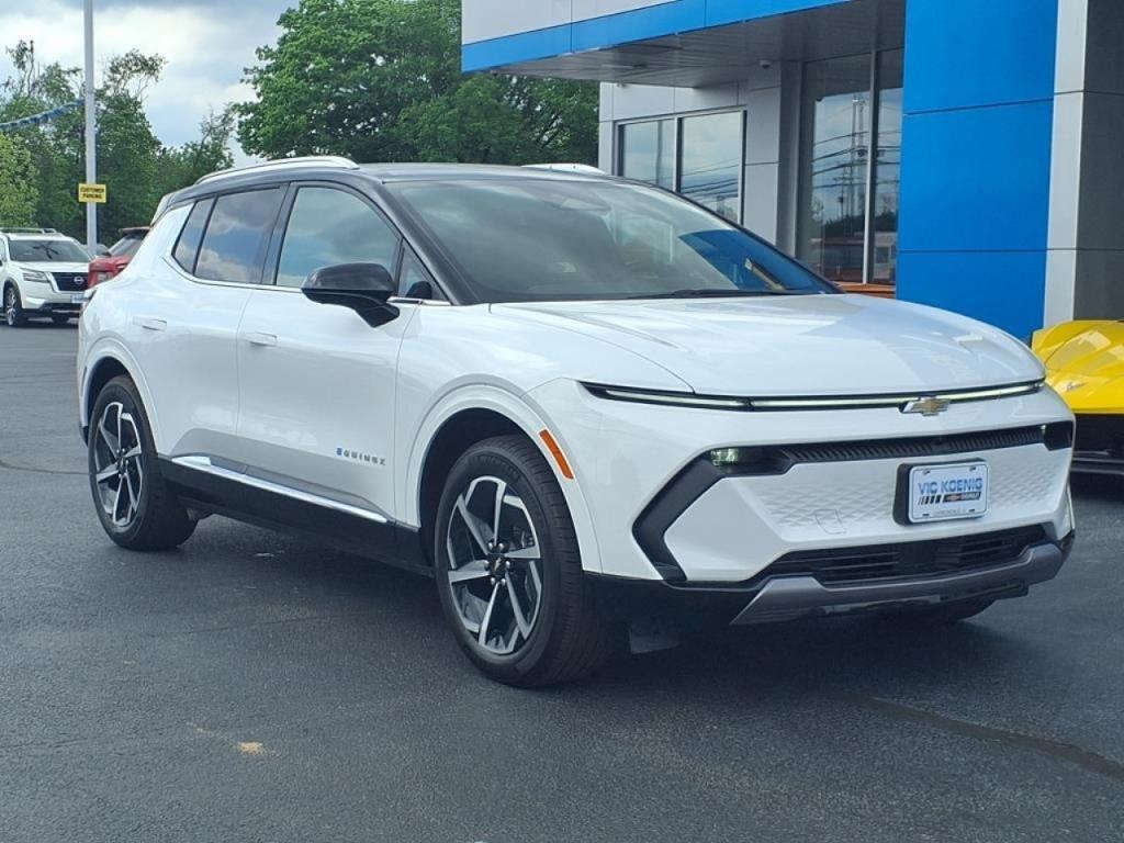 new 2025 Chevrolet Equinox EV car, priced at $40,790