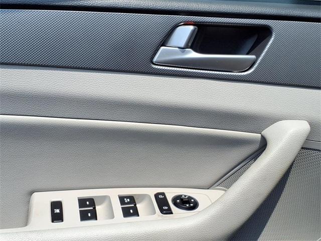 used 2016 Hyundai Sonata Hybrid car, priced at $15,760