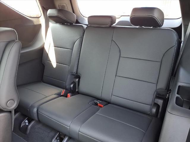 new 2026 Chevrolet Traverse car, priced at $43,920