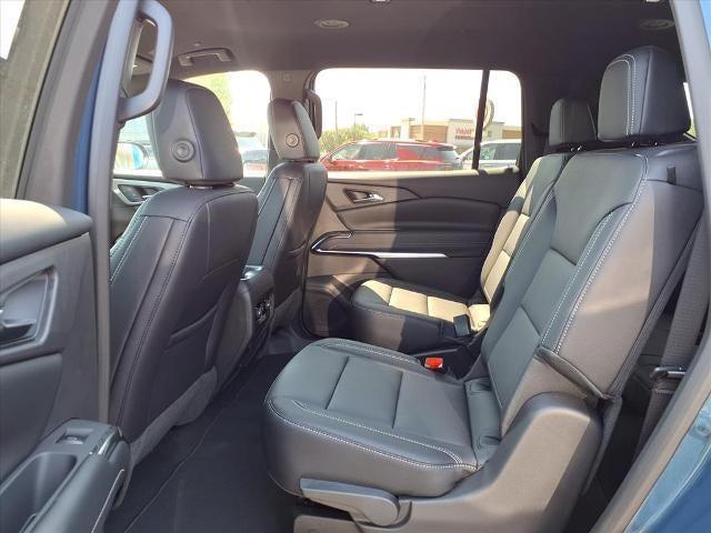 new 2026 Chevrolet Traverse car, priced at $43,920