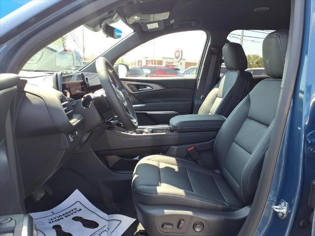 new 2026 Chevrolet Traverse car, priced at $43,920