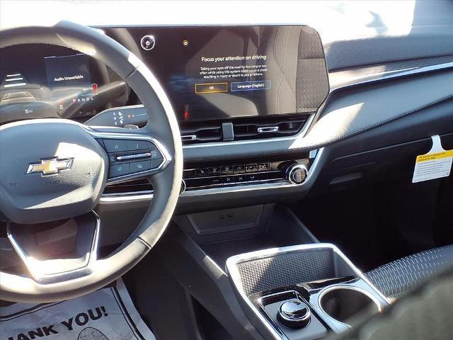 new 2026 Chevrolet Equinox car, priced at $30,990