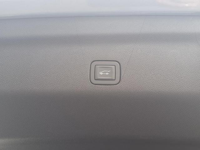 new 2025 Chevrolet Tahoe car, priced at $79,921