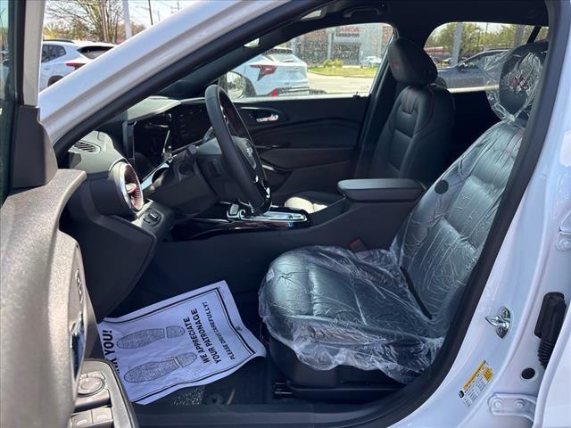 new 2025 Chevrolet Trax car, priced at $25,595