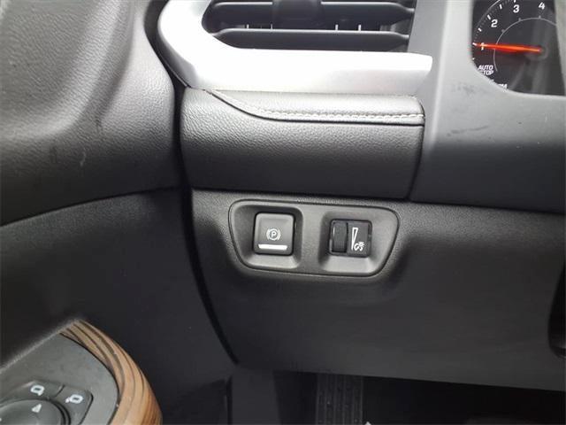 used 2023 GMC Acadia car, priced at $30,894