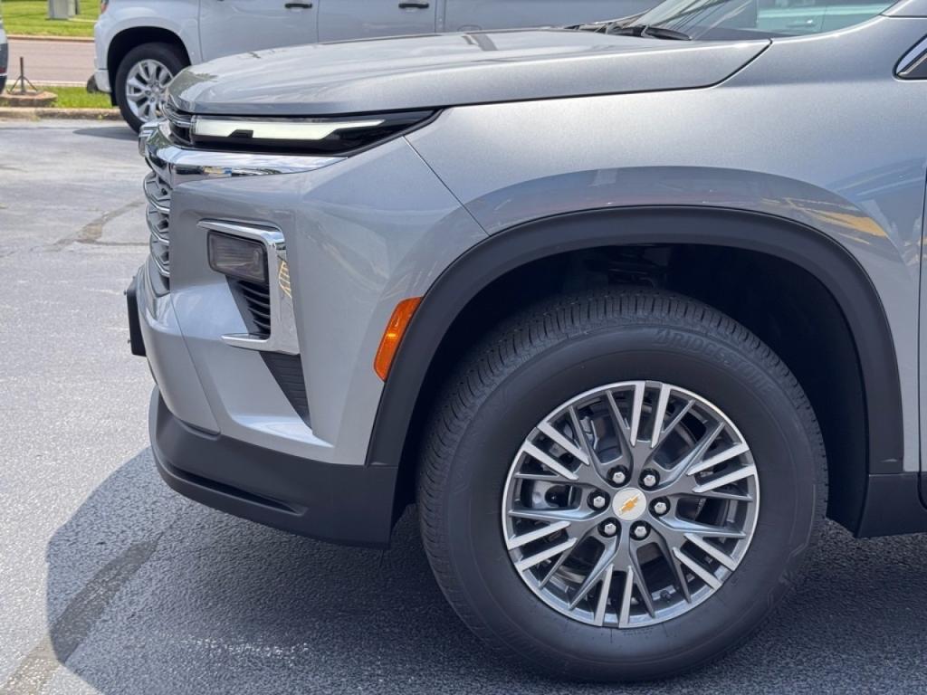 new 2025 Chevrolet Traverse car, priced at $42,320