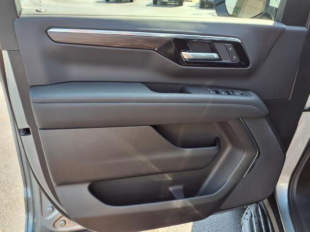 new 2025 Chevrolet Tahoe car, priced at $62,570
