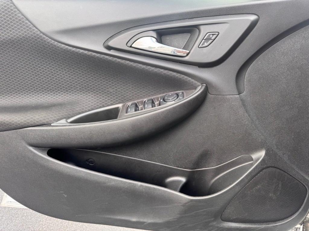 used 2024 Chevrolet Malibu car
