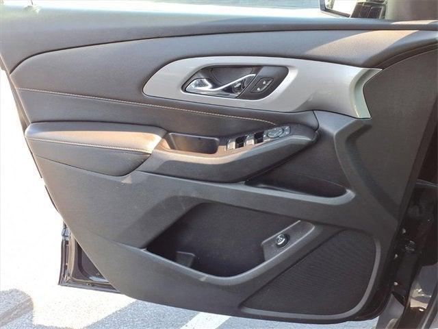 used 2020 Chevrolet Traverse car, priced at $21,811