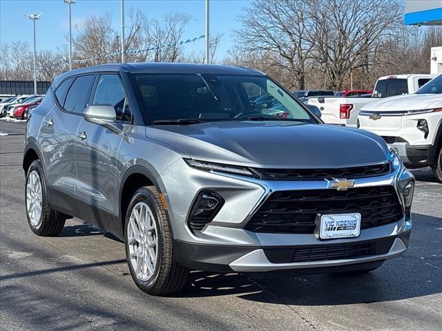 new 2025 Chevrolet Blazer car, priced at $35,803