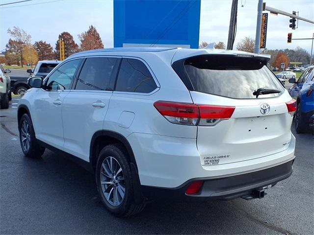 used 2019 Toyota Highlander car, priced at $29,844