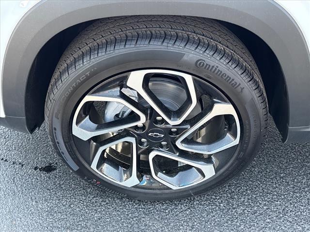 new 2025 Chevrolet Trax car, priced at $26,490