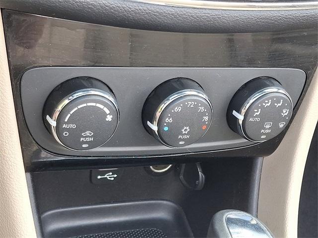 used 2013 Chrysler 200 car, priced at $8,995