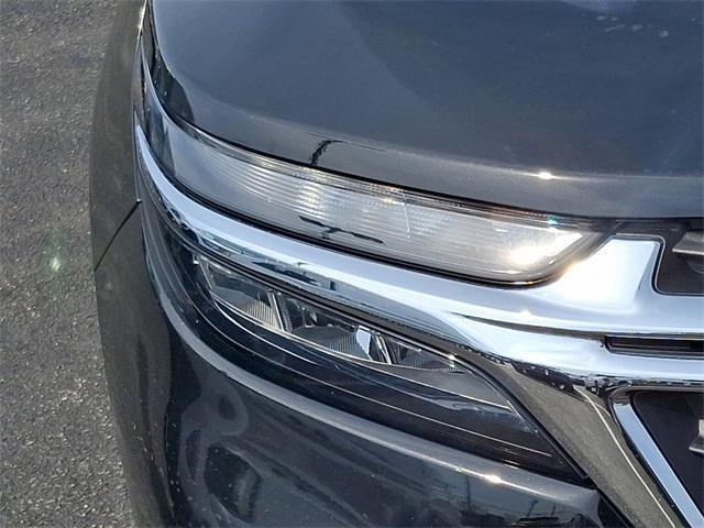 used 2022 Chevrolet Equinox car, priced at $19,102