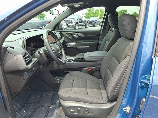 used 2024 Chevrolet Traverse car, priced at $39,995