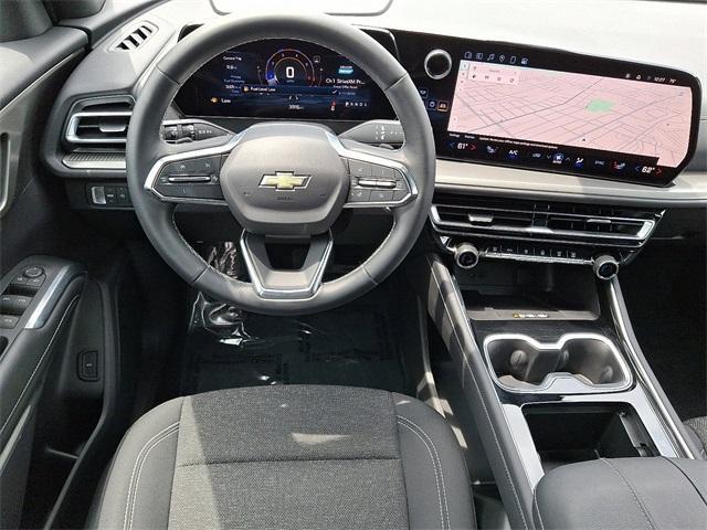 used 2024 Chevrolet Traverse car, priced at $39,995