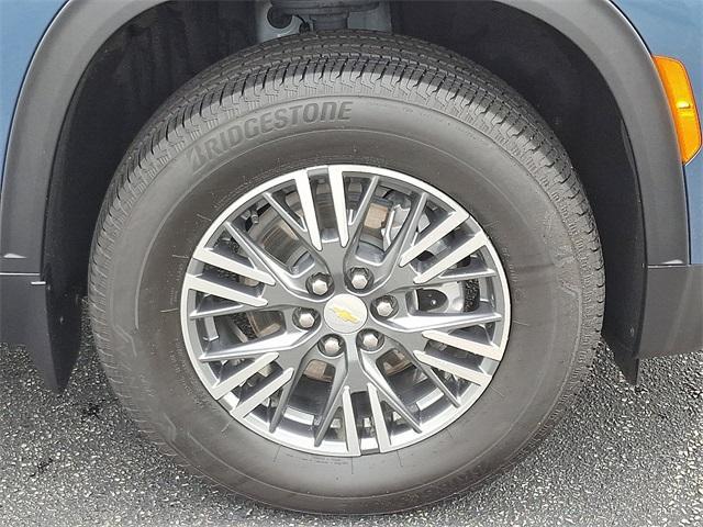used 2024 Chevrolet Traverse car, priced at $39,995