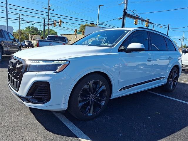 used 2025 Audi Q7 car, priced at $67,995