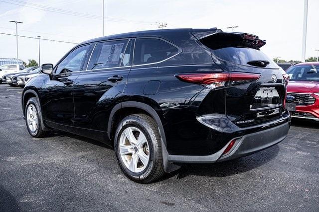 used 2021 Toyota Highlander car, priced at $31,995