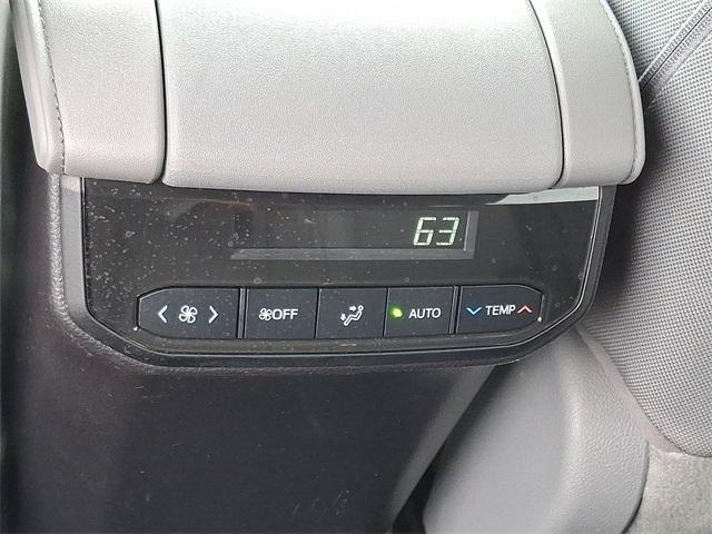 used 2022 Toyota Highlander car, priced at $34,595