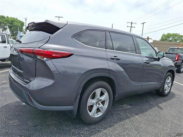 used 2022 Toyota Highlander car, priced at $34,595