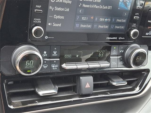 used 2022 Toyota Highlander car, priced at $34,595
