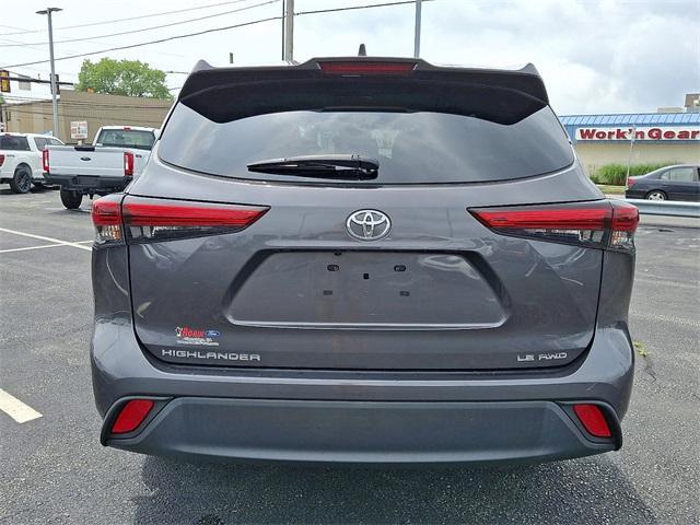 used 2022 Toyota Highlander car, priced at $34,595