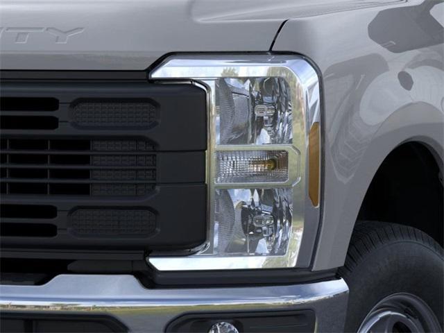 new 2025 Ford F-250 car