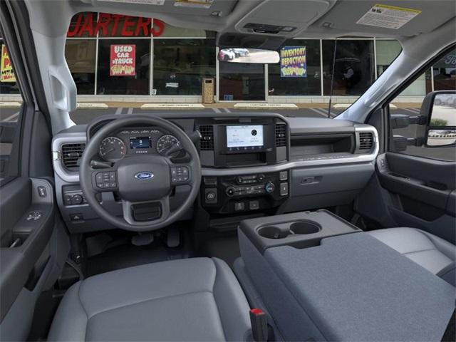 new 2025 Ford F-350 car, priced at $43,694