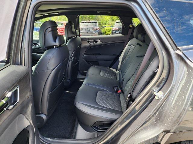 new 2025 Kia Sportage car, priced at $46,135