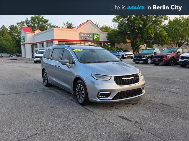 used 2021 Chrysler Pacifica car, priced at $19,999
