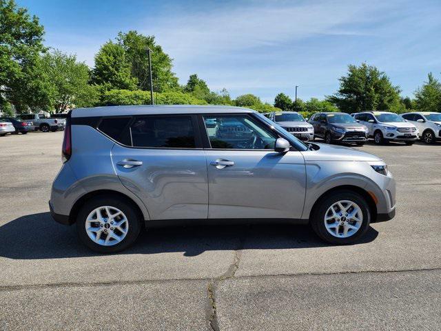 new 2025 Kia Soul car, priced at $24,340