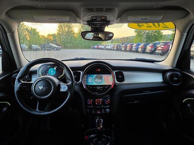 used 2024 MINI Hardtop car, priced at $28,994