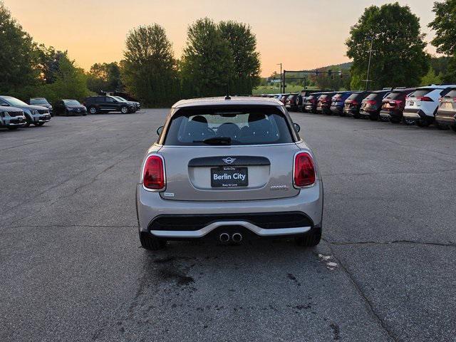 used 2024 MINI Hardtop car, priced at $28,994