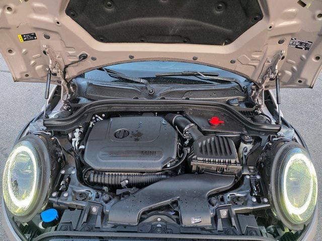 used 2024 MINI Hardtop car, priced at $28,994