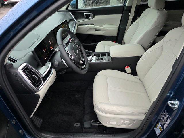 new 2025 Kia Sorento Hybrid car, priced at $42,480