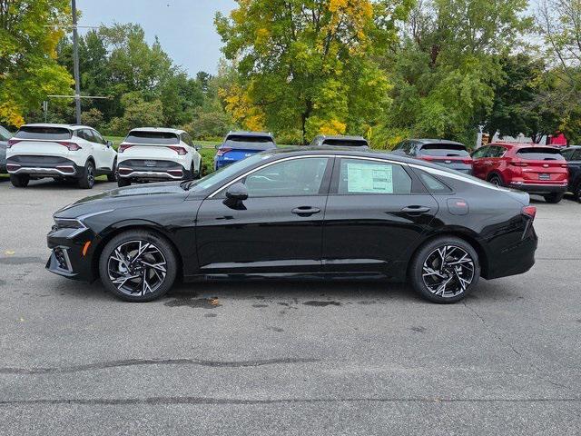 new 2025 Kia K5 car, priced at $29,670