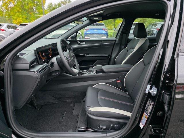 new 2025 Kia K5 car, priced at $29,670