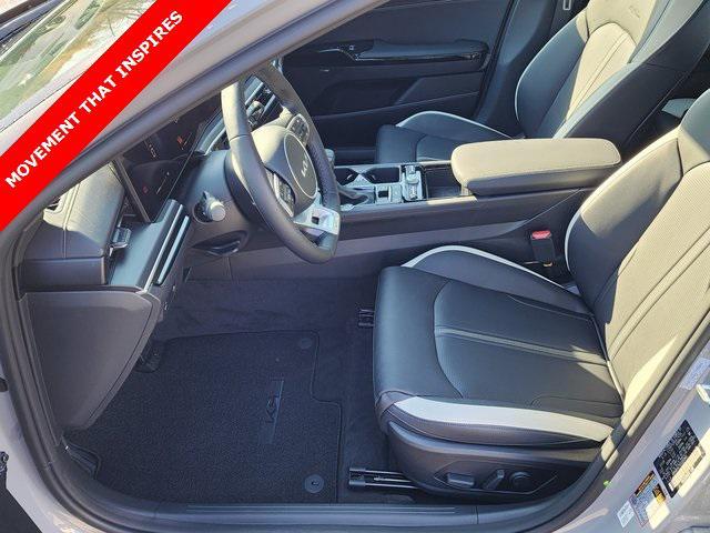 new 2025 Kia K5 car, priced at $30,165