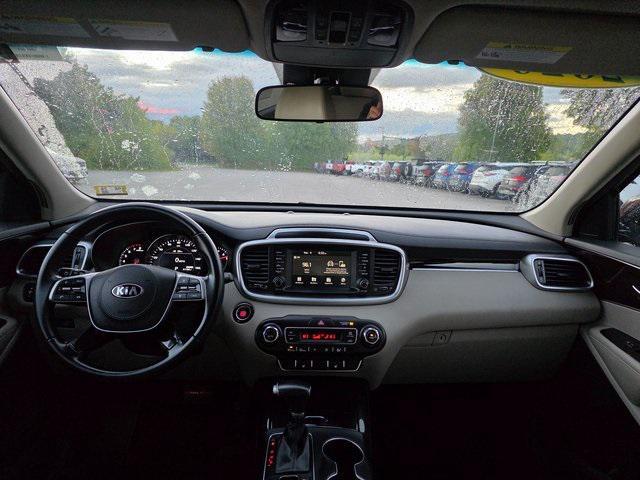 used 2020 Kia Sorento car, priced at $18,999