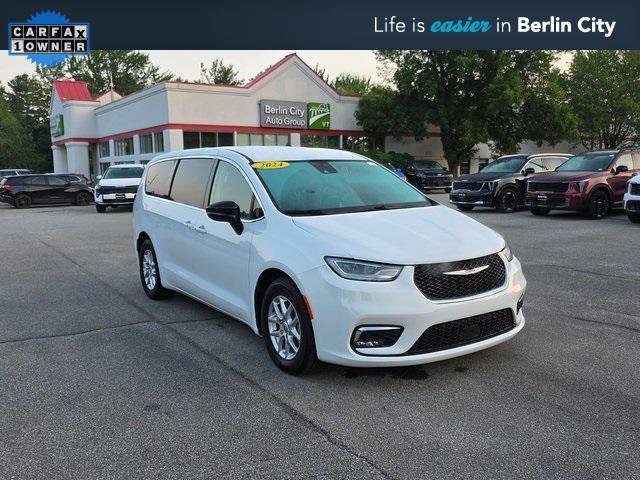 used 2024 Chrysler Pacifica car, priced at $29,997