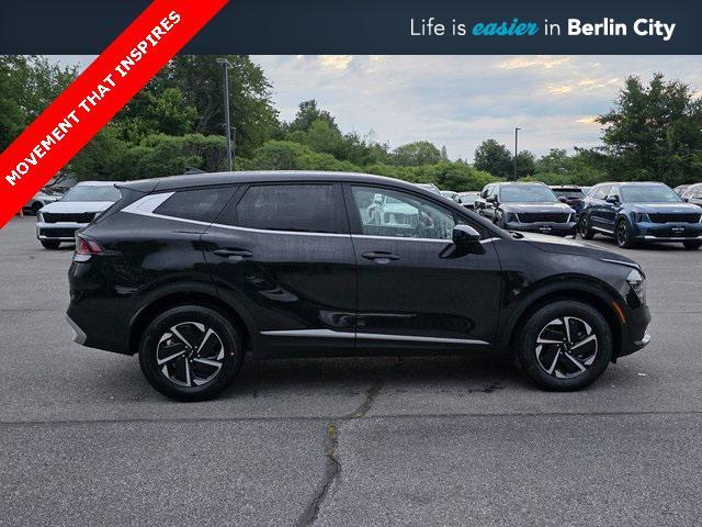 new 2025 Kia Sportage Hybrid car, priced at $32,160