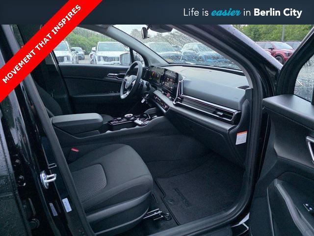 new 2025 Kia Sportage Hybrid car, priced at $32,160