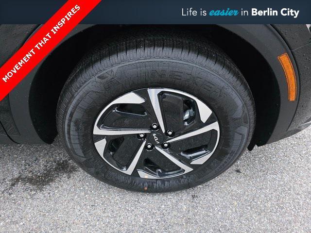 new 2025 Kia Sportage Hybrid car, priced at $32,160