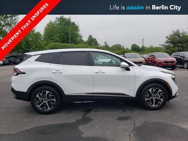 new 2025 Kia Sportage car, priced at $33,450