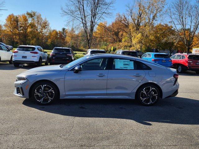 new 2025 Kia K5 car, priced at $31,425