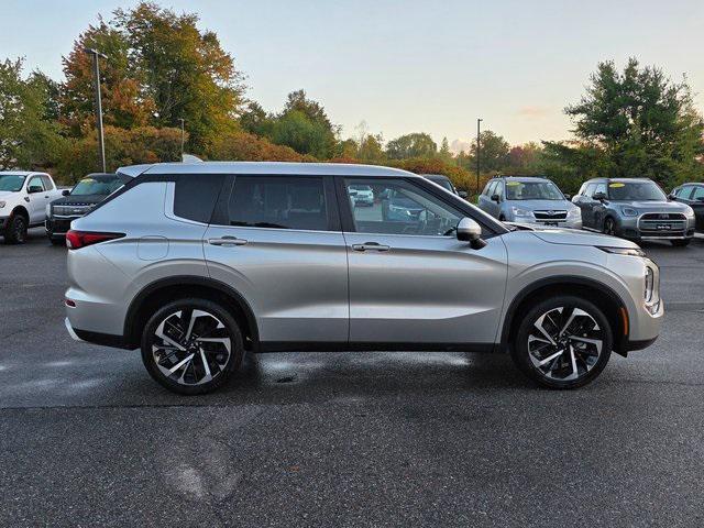 used 2023 Mitsubishi Outlander car, priced at $24,999