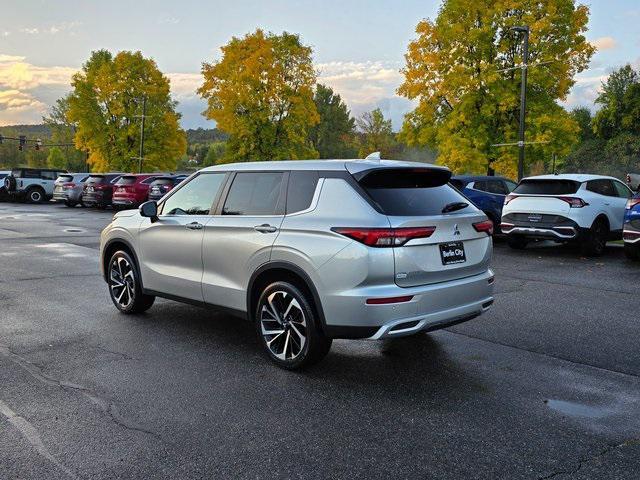 used 2023 Mitsubishi Outlander car, priced at $24,999