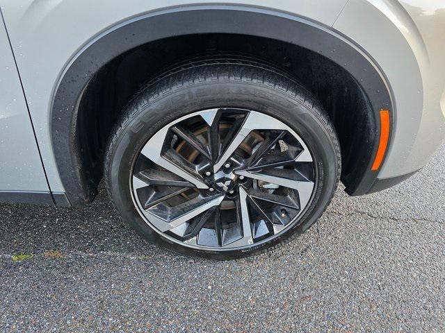 used 2023 Mitsubishi Outlander car, priced at $24,999