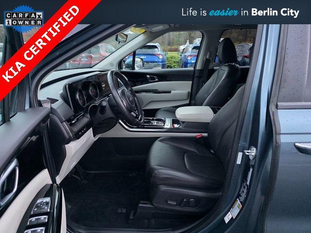 used 2024 Kia Carnival car, priced at $33,998
